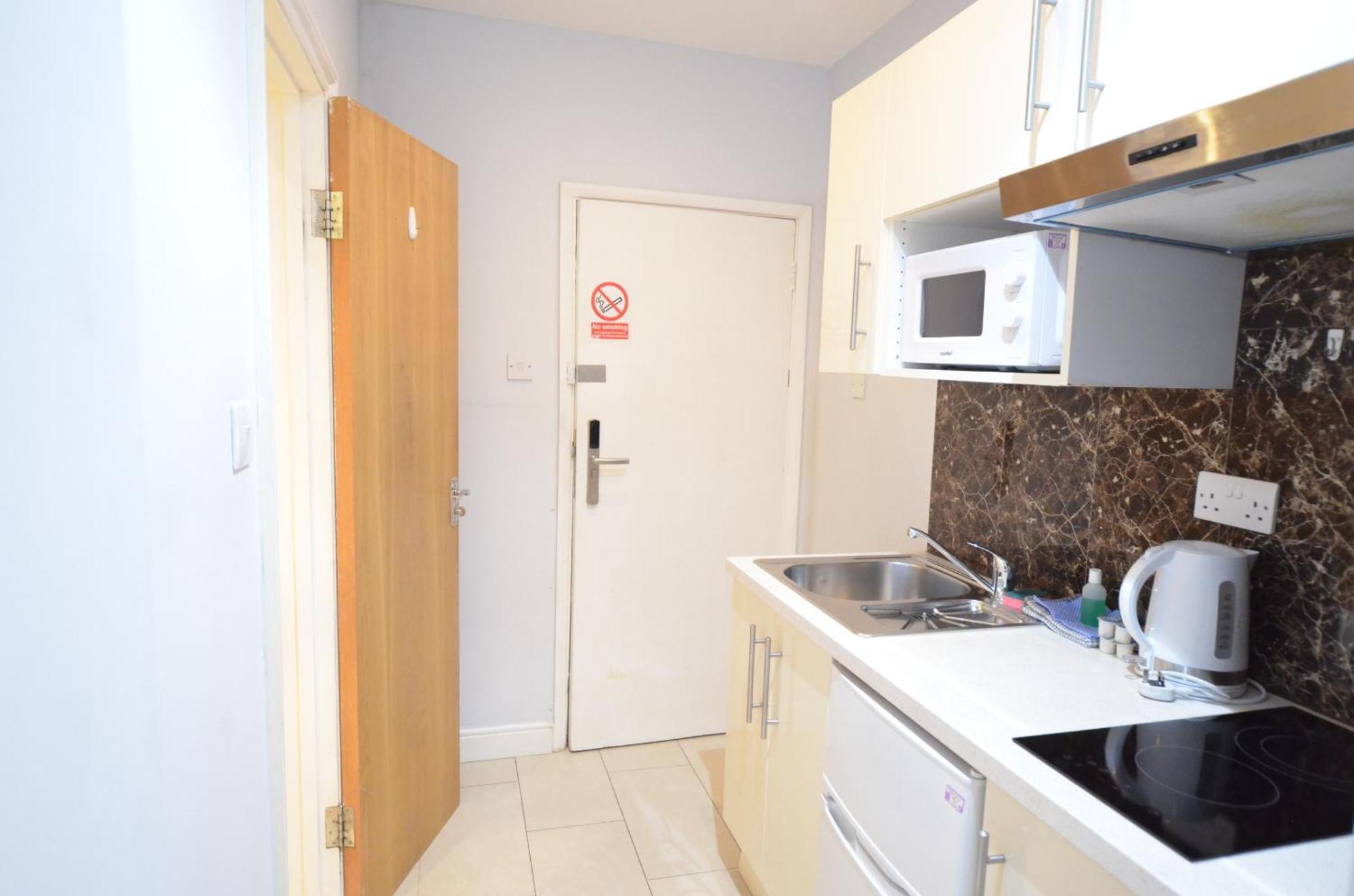 Amber Residence Hotel-Suites Londra Esterno foto