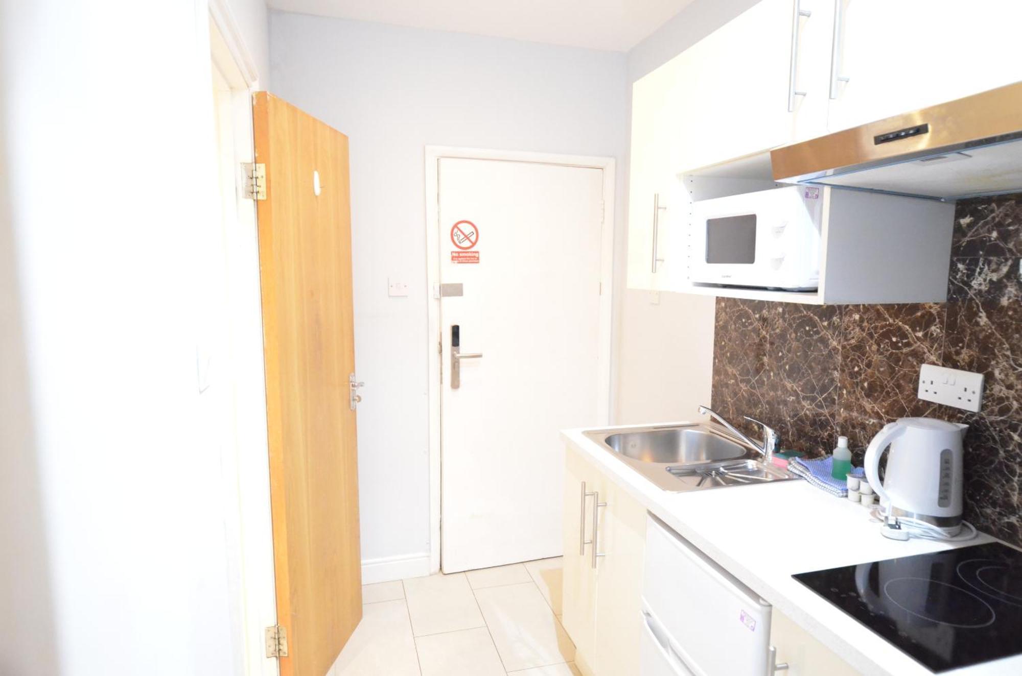 Amber Residence Hotel-Suites Londra Esterno foto