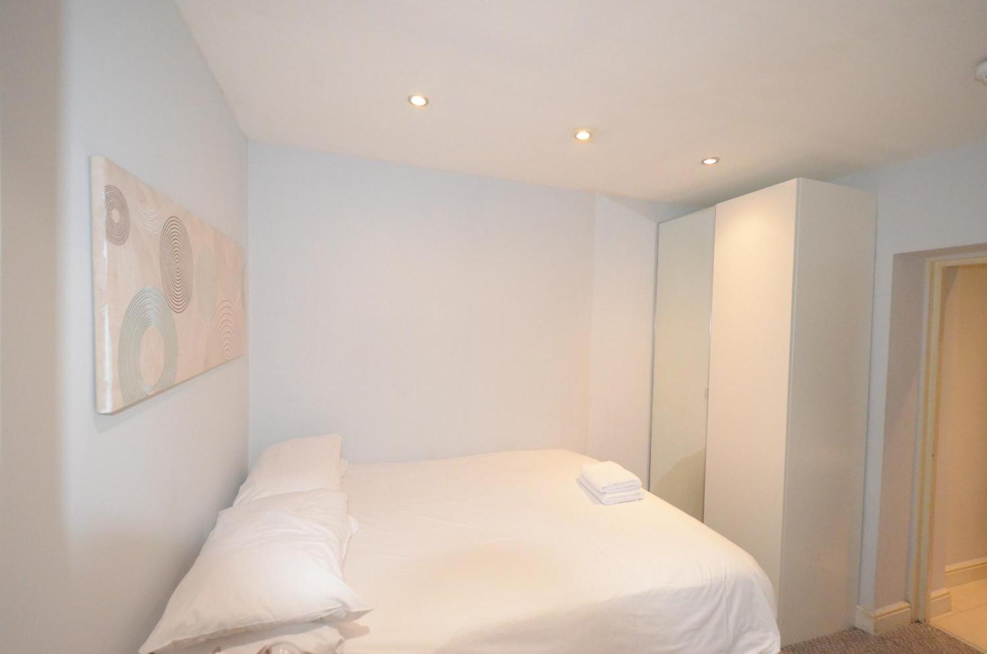 Amber Residence Hotel-Suites Londra Esterno foto