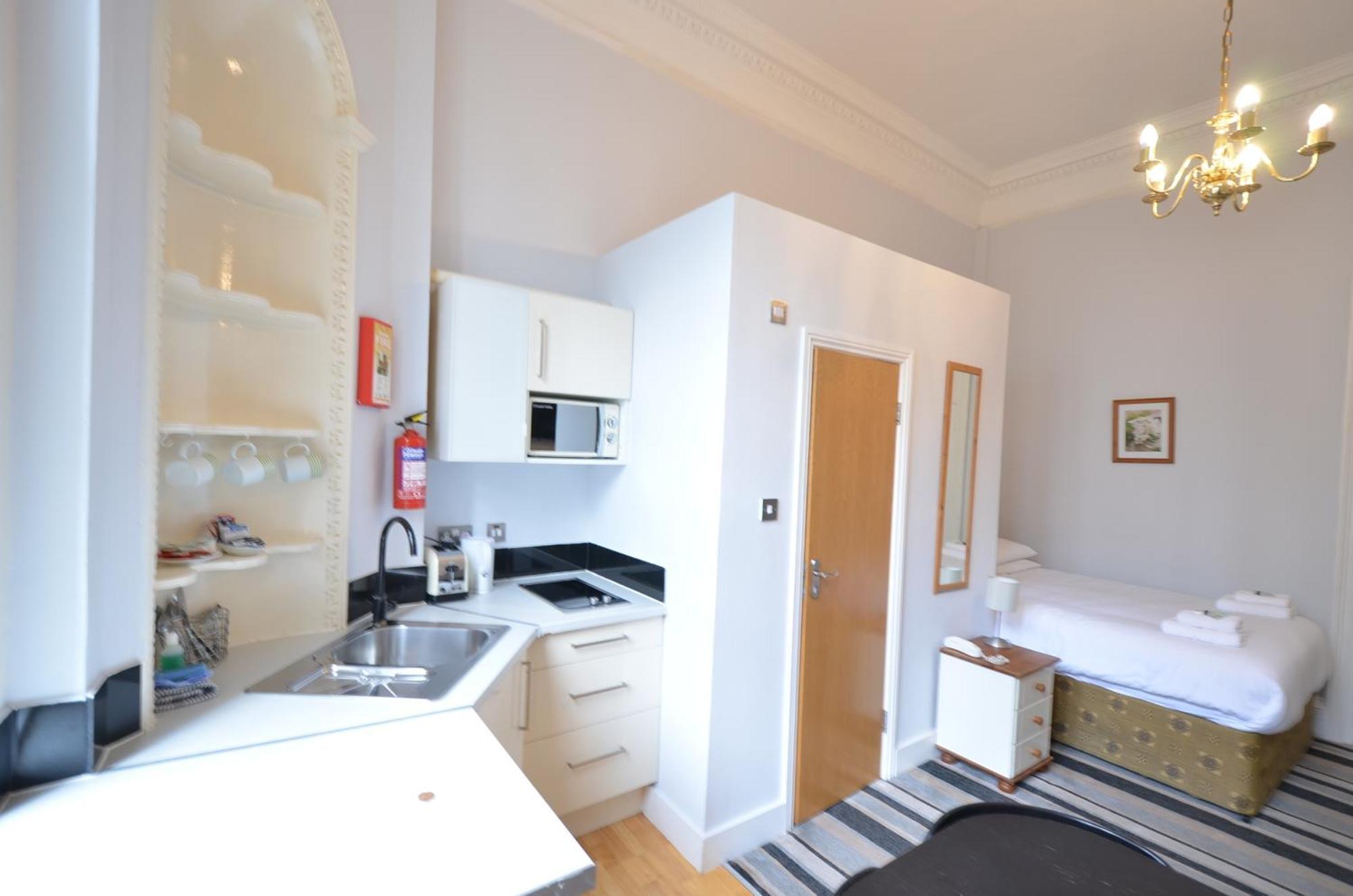 Amber Residence Hotel-Suites Londra Esterno foto