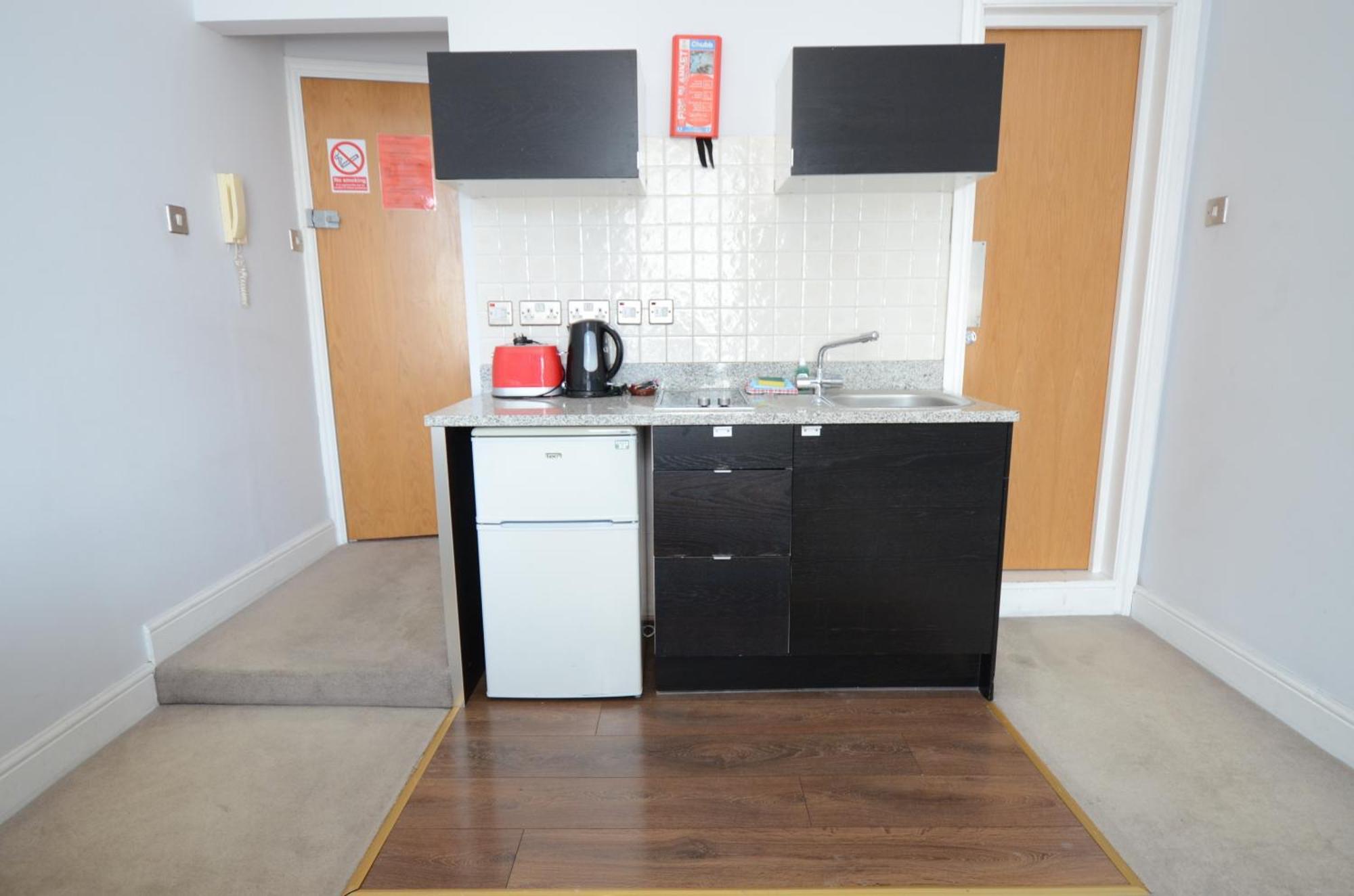 Amber Residence Hotel-Suites Londra Esterno foto